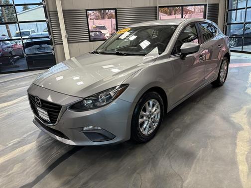 2016 Mazda Mazda3 i Sport