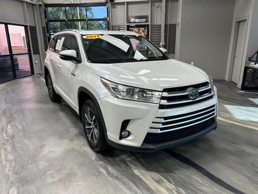 2017 Toyota Highlander Hybrid XLE