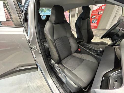 Silver Knockout Metallic 2020 Toyota C-HR LE