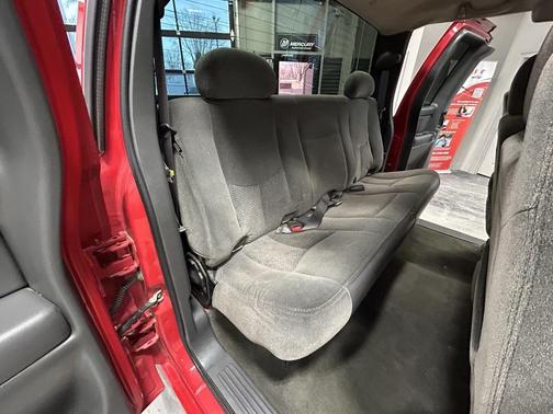 2005 Chevrolet Silverado 2500 LS H/D Extended Cab