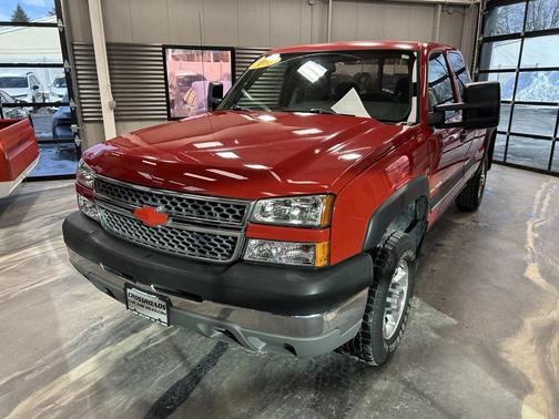 2005 Chevrolet Silverado 2500 LS H/D Extended Cab