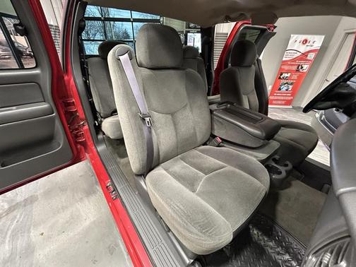 2005 Chevrolet Silverado 2500 LS H/D Extended Cab