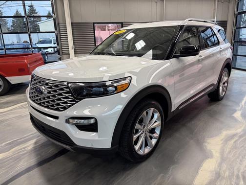 2023 Ford Explorer Platinum
