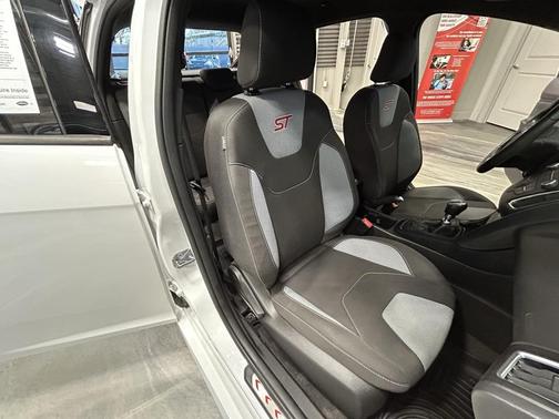 2018 Ford Focus ST ST