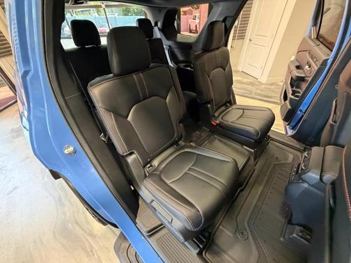 Diffused Sky Pearl 2024 Honda Pilot TrailSport