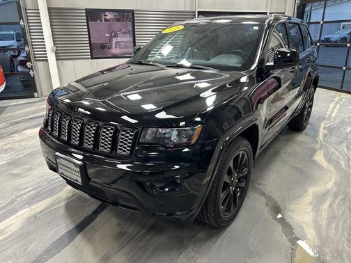 2018 Jeep Grand Cherokee Altitude