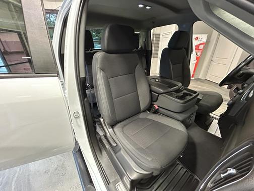 Summit White 2022 Chevrolet Silverado 2500 LT