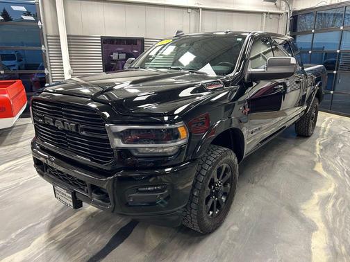 2020 RAM 2500 Laramie Mega Cab 4X4 6'4' Box