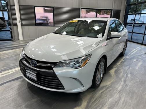 2016 Toyota Camry Hybrid XLE