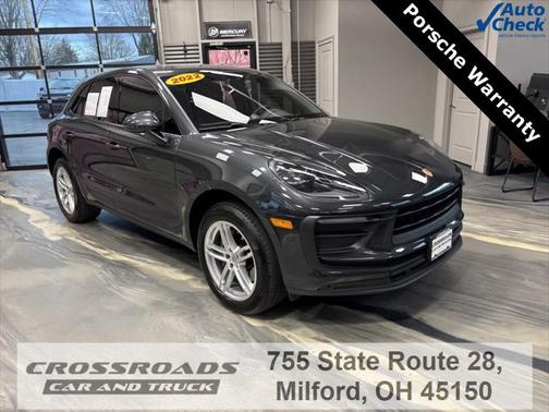 2022 Porsche Macan Base