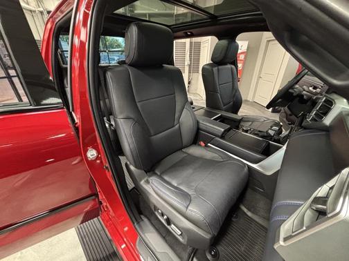 2022 Toyota Tundra Platinum