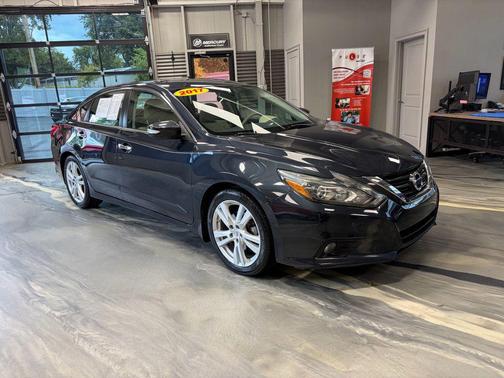 Storm Blue 2017 Nissan Altima 3.5 SL