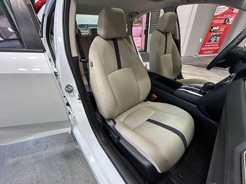 White Orchid 2017 Honda Civic EX-T