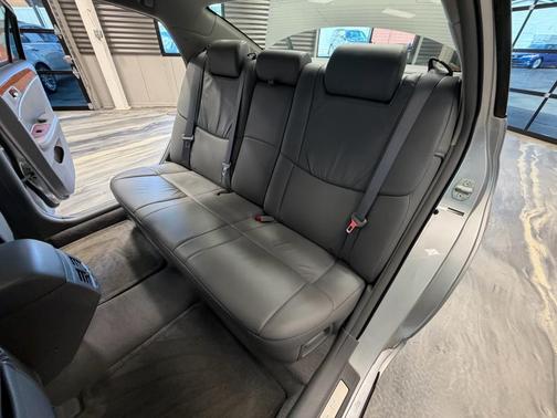 Titanium Metallic 2005 Toyota Avalon XLS