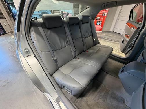 Titanium Metallic 2005 Toyota Avalon XLS