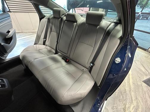 Obsidian Blue Pearl 2018 Honda Accord Hybrid EX-L