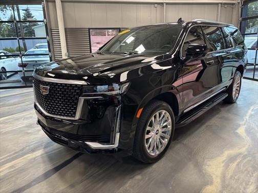 2023 Cadillac Escalade ESV Premium Luxury