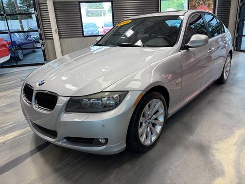 Titanium Silver Metallic 2011 BMW 328 xDrive