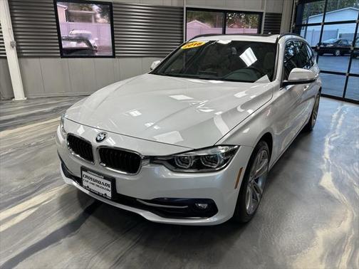 2018 BMW 330 xDrive