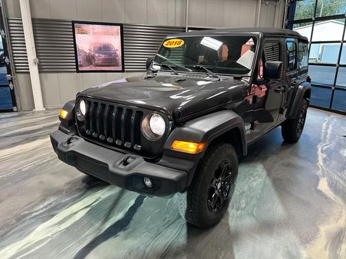 Granite Crystal Metallic Clearcoat 2018 Jeep Wrangler Unlimited Sport