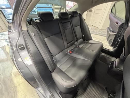 2018 Lexus IS 300 Base