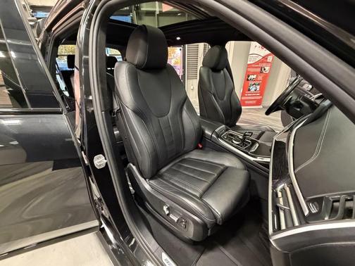 2019 BMW X7 xDrive40i