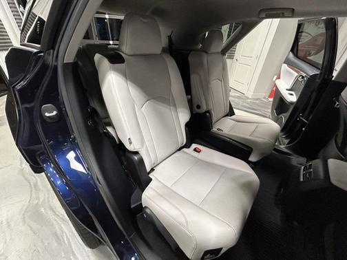 2022 Lexus RX 350L Base