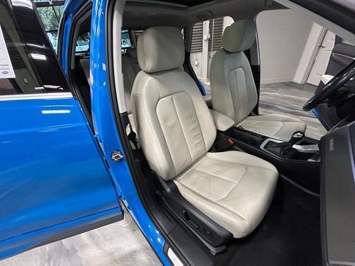 2023 Audi Q3 Premium 45 TFSI S line quattro Tiptronic