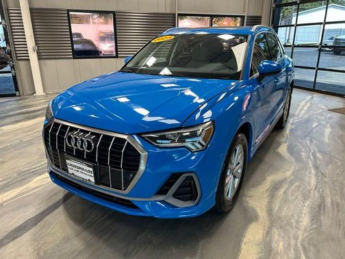 2023 Audi Q3 Premium 45 TFSI S line quattro Tiptronic