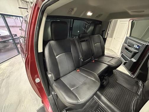 2018 RAM 2500 Laramie Crew Cab 4x4 6'4' Box