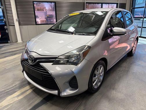 2015 Toyota Yaris LE