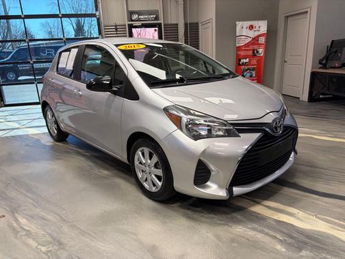 2015 Toyota Yaris LE