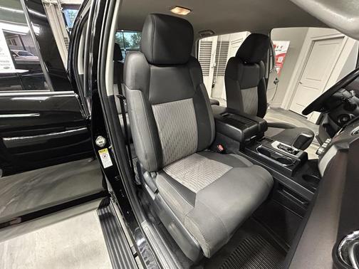 2016 Toyota Tundra SR5