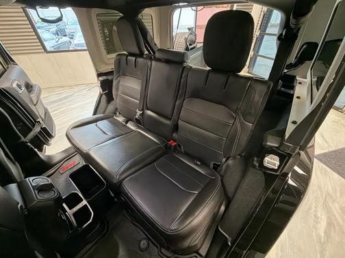 Black Clearcoat 2022 Jeep Wrangler Unlimited 4xe Sahara
