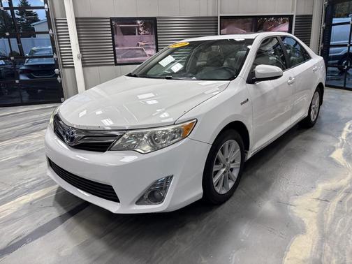 2012 Toyota Camry Hybrid XLE
