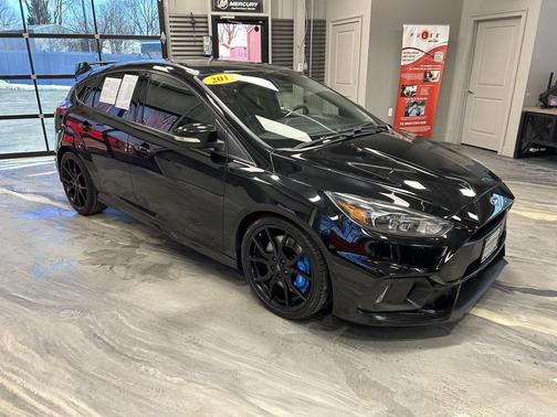 2017 Ford Focus RS Base
