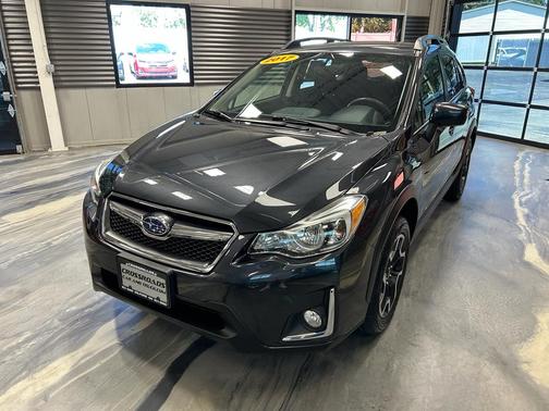Dark Gray Metallic 2017 Subaru Crosstrek 2.0i Premium