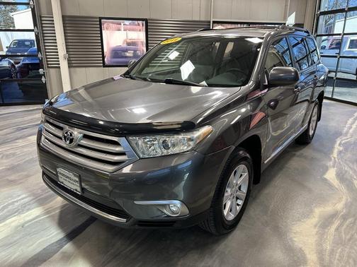 2011 Toyota Highlander SE