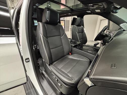 2023 Cadillac Escalade ESV Sport