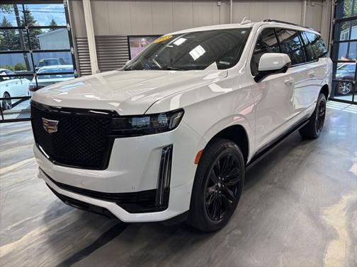 2023 Cadillac Escalade ESV Sport