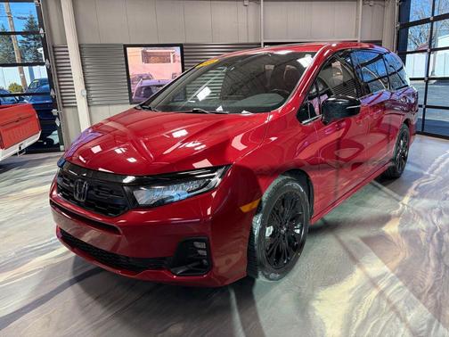 Radiant Red Metallic II 2025 Honda Odyssey Sport-L