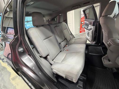 2015 Toyota Highlander LE