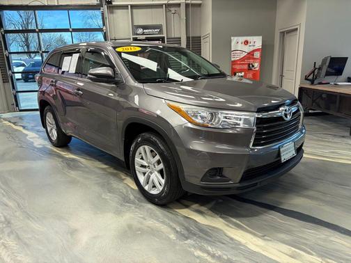 2015 Toyota Highlander LE