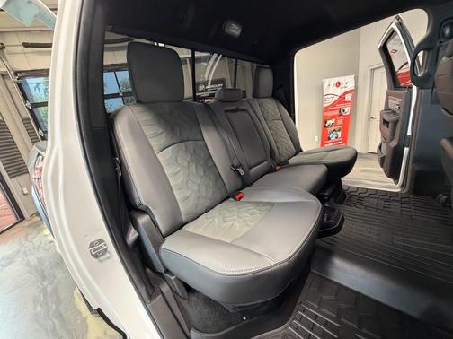 Bright White Clearcoat 2017 RAM 2500 Power Wagon