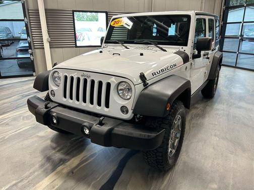 Bright White Clearcoat 2017 Jeep Wrangler Unlimited Rubicon