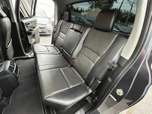 Modern Steel Metallic 2017 Honda Ridgeline RTL