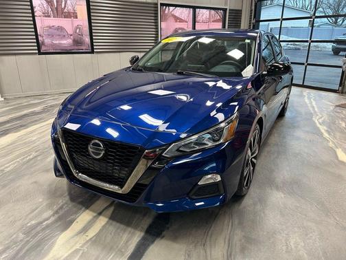 2020 Nissan Altima SR FWD