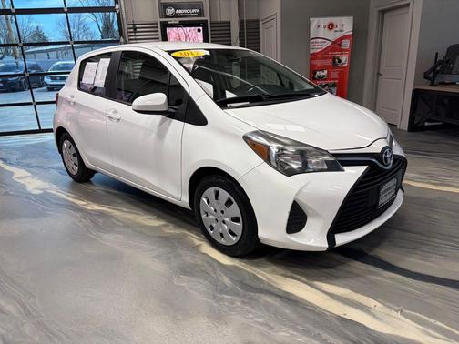 2017 Toyota Yaris L