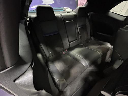 2010 Dodge Challenger SRT8