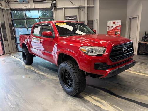 Barcelona Red Metallic 2017 Toyota Tacoma SR